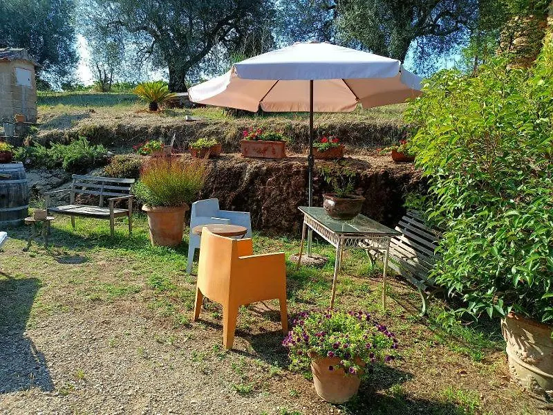 Il Mandorlino Pitigliano Appartamento In Tipico Casale Maremmano Con Portico E Giardino