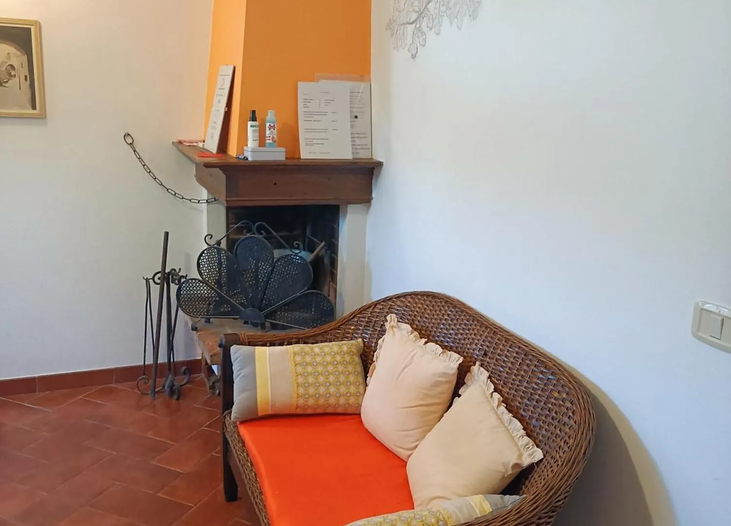 Il Mandorlino Pitigliano Appartamento In Tipico Casale Maremmano Con Portico E Giardino